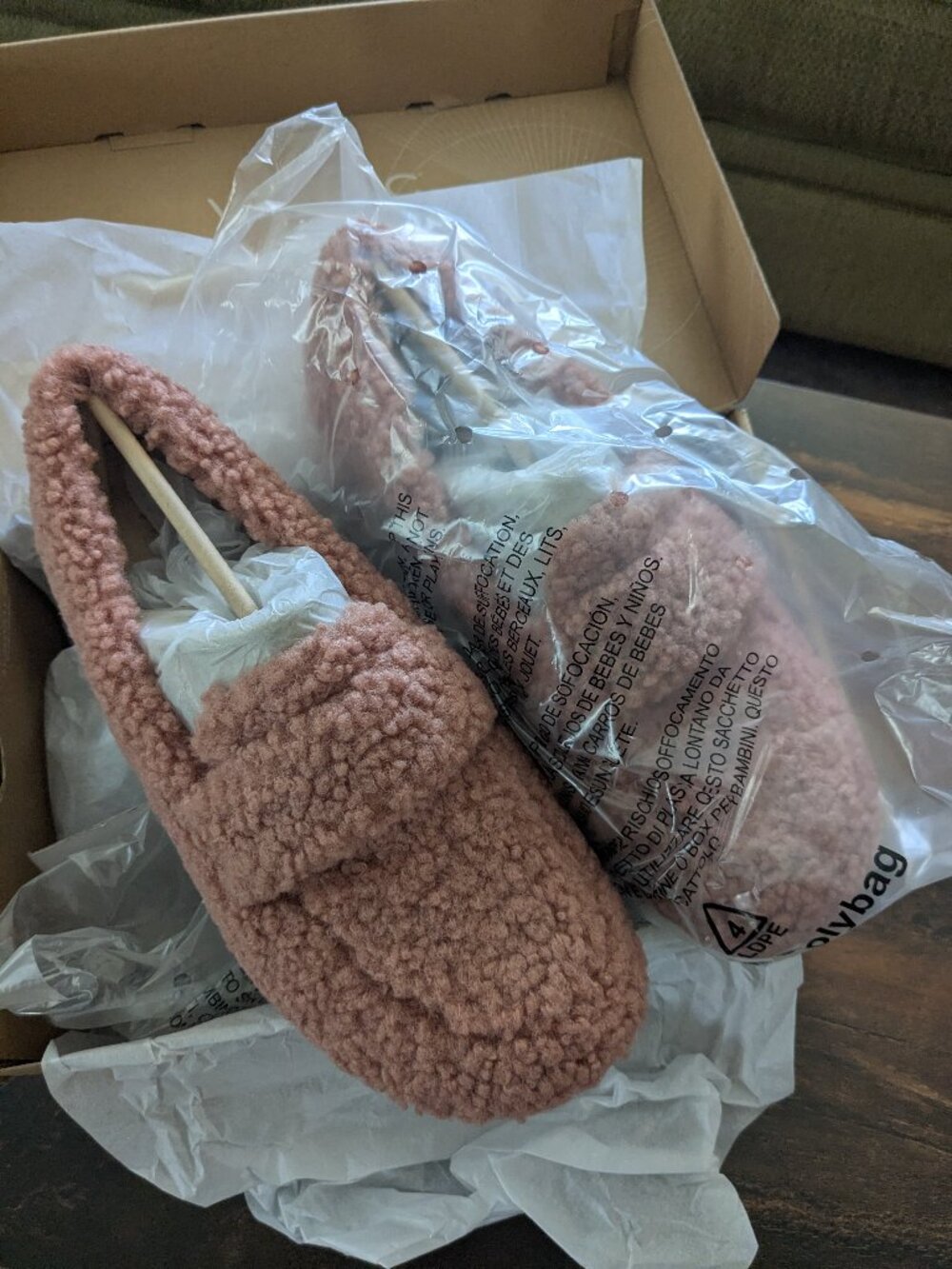 Vionic slippers